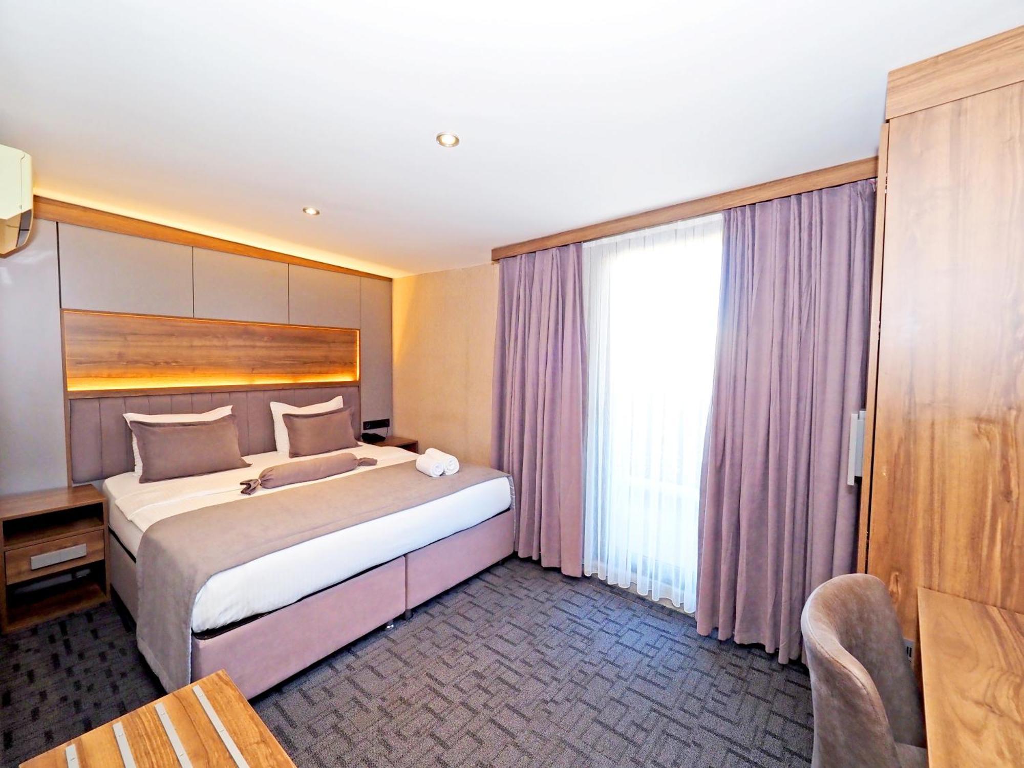 Hotel House